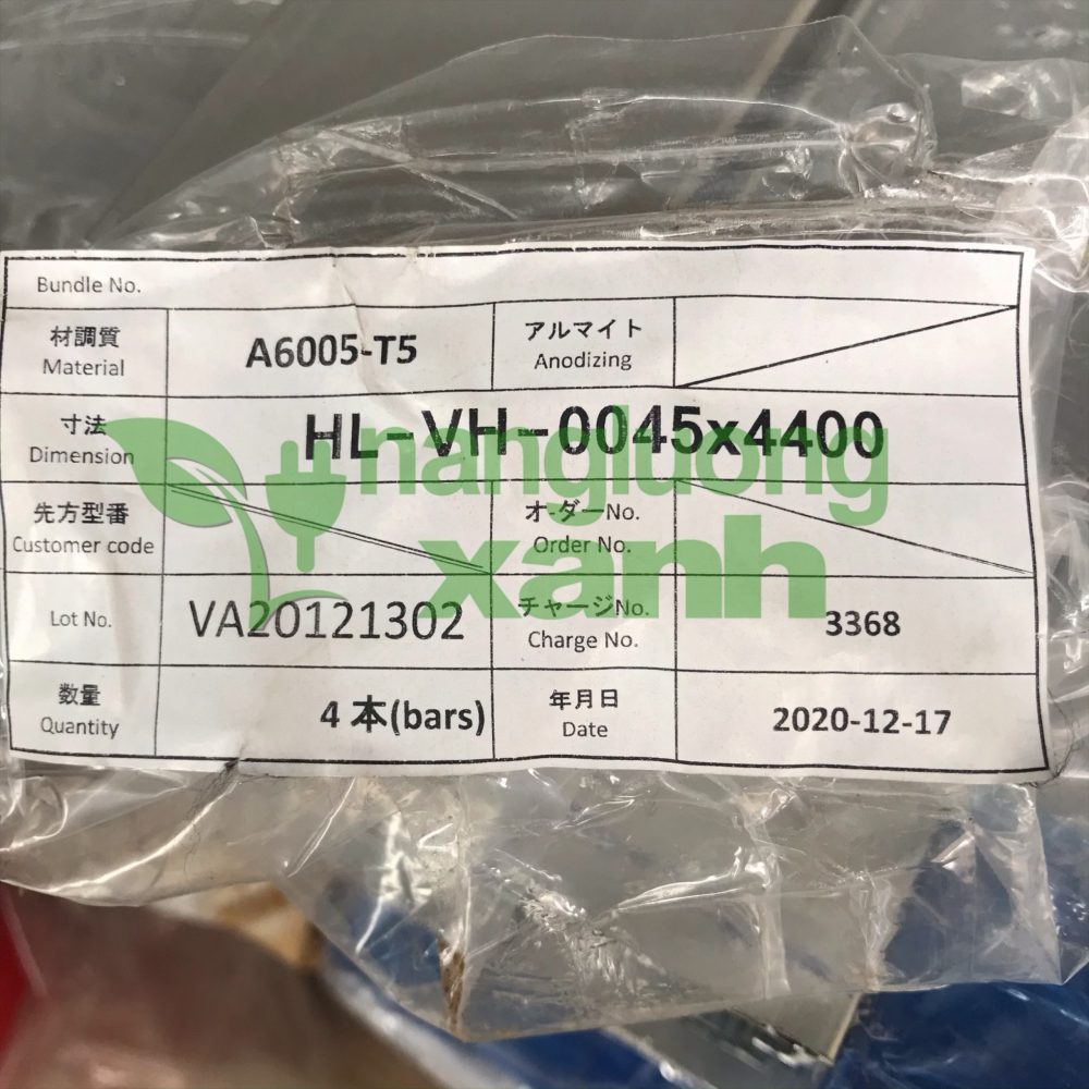 z2276718833881 bd2acccaaf6e636819b6bf88fc936320 1000x1000 - Thanh rail nhôm pin năng lượng mặt trời Rail 50 x 44 (4,4m)