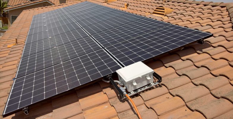 Tấm pin mặt trời sẽ gây hư hại cho mái nhà của bạn