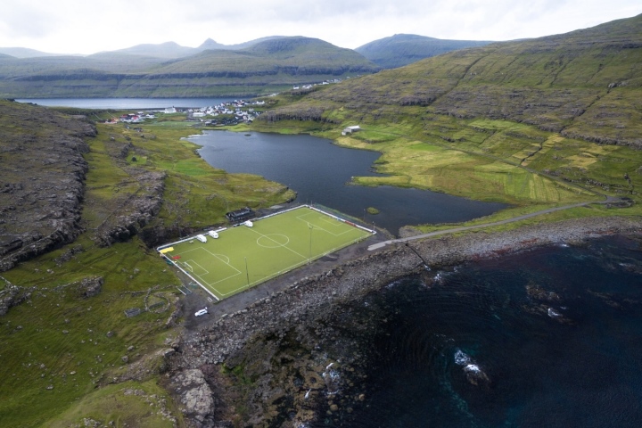Sân vận động Eidi, Quần đảo Faroe