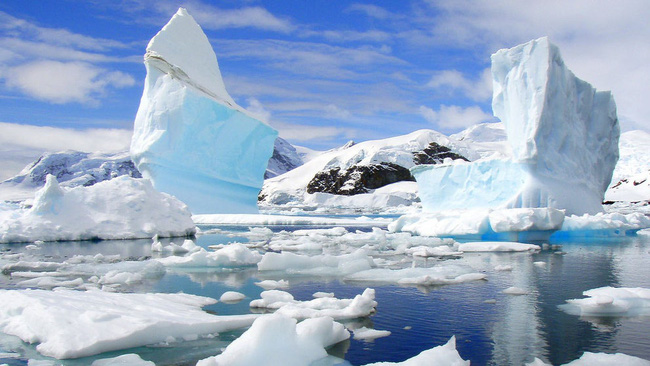 Sự thay đổi về thời tiết khiến băng Nam cực không ngừng tan chảy