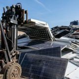 Thảm họa môi trường tiềm ẩn từ 2,5 tỷ pin mặt trời