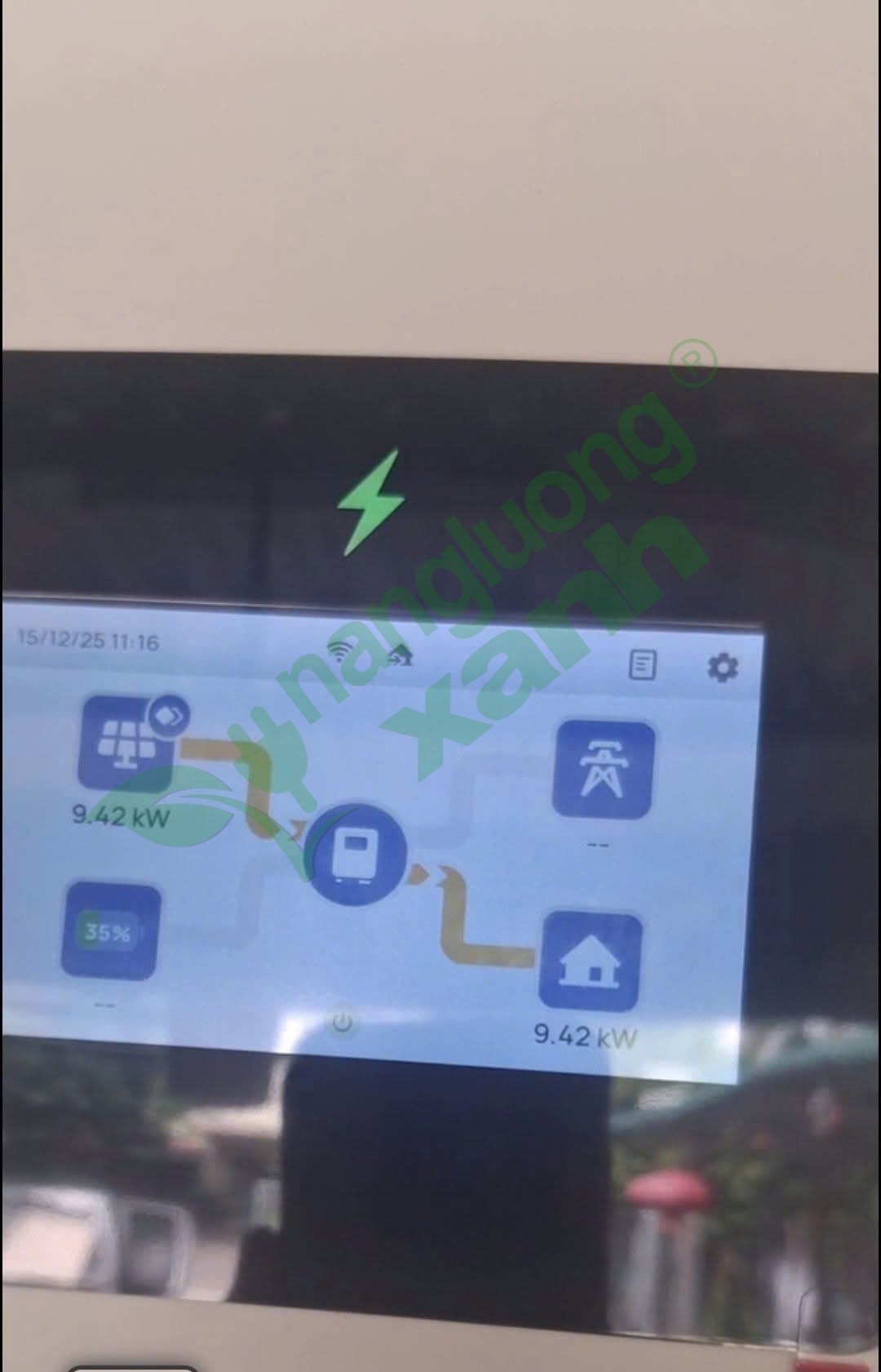 Hiệu suất cực cao khi chuyển hoá từ solar ra điện 220v dùng cho tải nhà